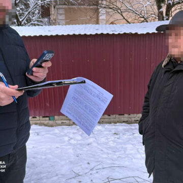На Прикарпатті вдруге викрито 75-річного організатора нелегального каналу втечі за кордон