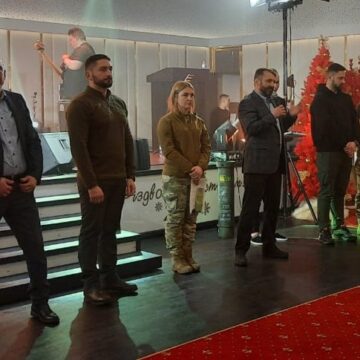 Під час Різдвяного благодійного вечора в Яремчанській громаді зібрали 1 мільйон 700 тисяч гривень на підтримку військових