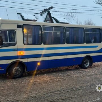 Водій пасажирського автобуса спричинив ДТП на Коломийщині Водій пасажирського автобуса спричинив ДТП на Коломийщині