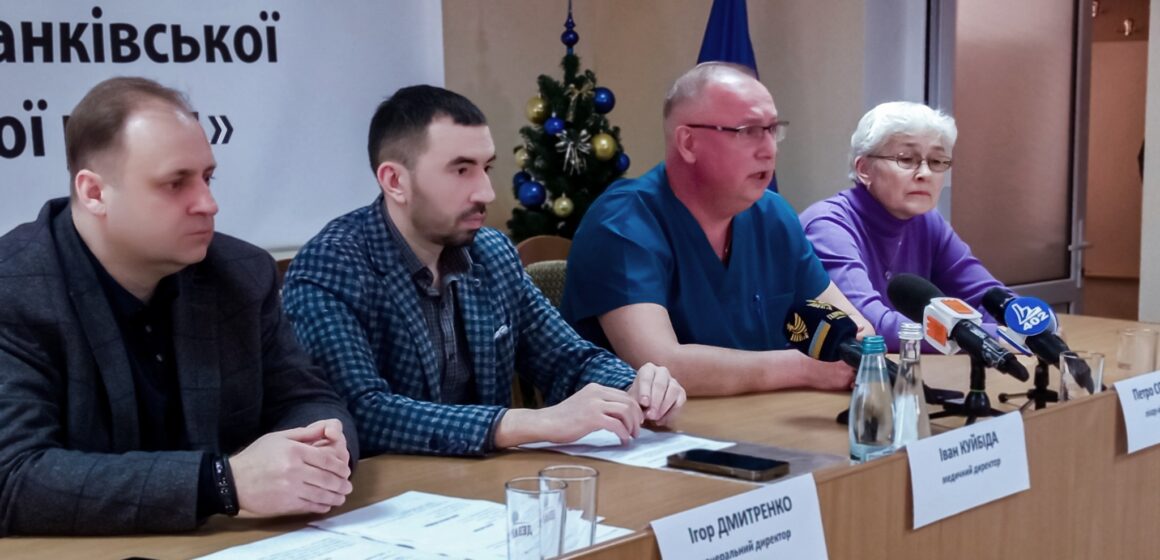 Випадок один на 100 тисяч: прикарпатські лікарі провели унікальну онкологічну операцію