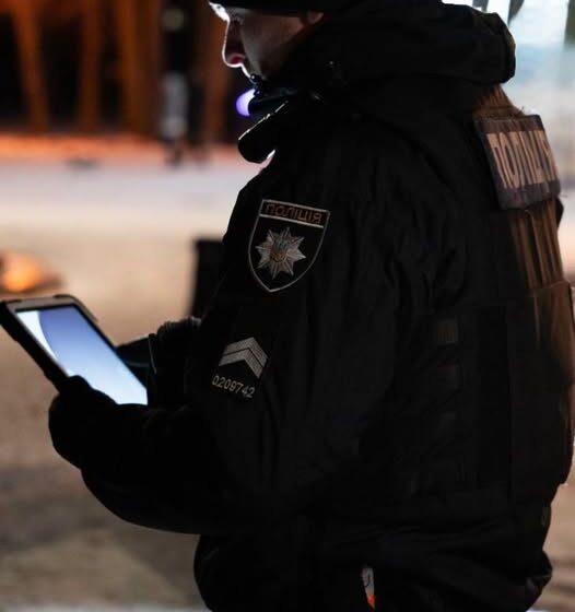 Інспектор служби освітньої безпеки виявив неподалік школи чоловіка в безпорадному стані