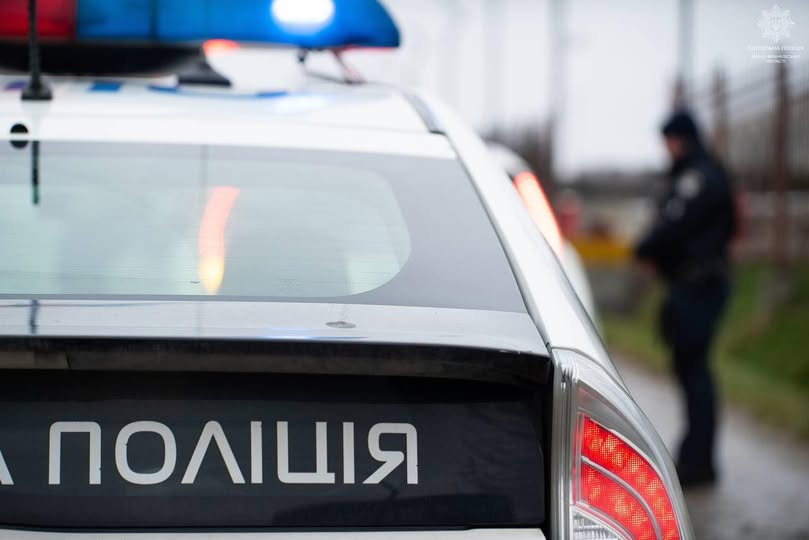 Поліцейські охорони супроводили авто з дитиною, яка портебувала негайної медичної допомоги, до дитячої лікарні Поліцейські охорони супроводили авто з дитиною, яка портебувала негайної медичної допомоги, до дитячої лікарні