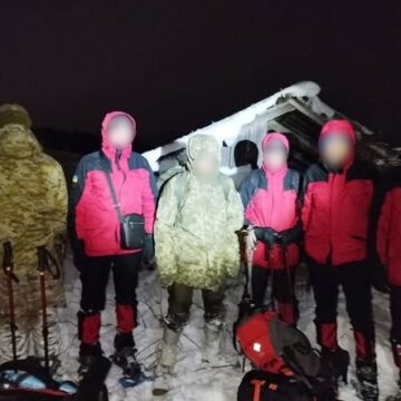 П’ять діб подорожував Карпатами та планував незаконно дістатися до Румунії: на Верховинщині прикордонники врятували заблукалого дніпрянина