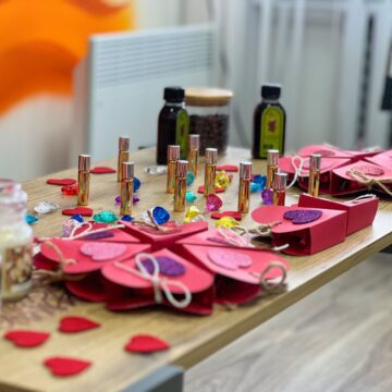 У Франківську ветерани створювали парфуми для коханих У Франківську ветерани створювали парфуми для коханих