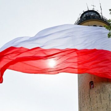 Польща готує вимогу про репарації до Росії за злочини періоду радянського домінування Польща готує вимогу про репарації до Росії за злочини періоду радянського домінування