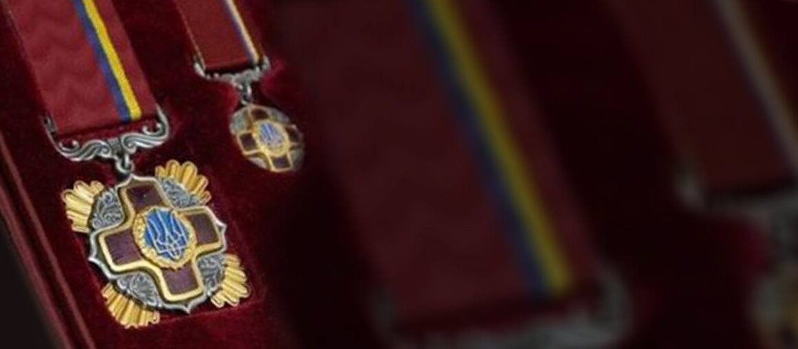Орденом «За заслуги» ІІІ ступеня нагороджено Михайла Гривнака — електрослюсаря Бурштинської дільниці цеху відокремленого підрозділу «Галременерго» АТ «ДТЕК Західенерго»
