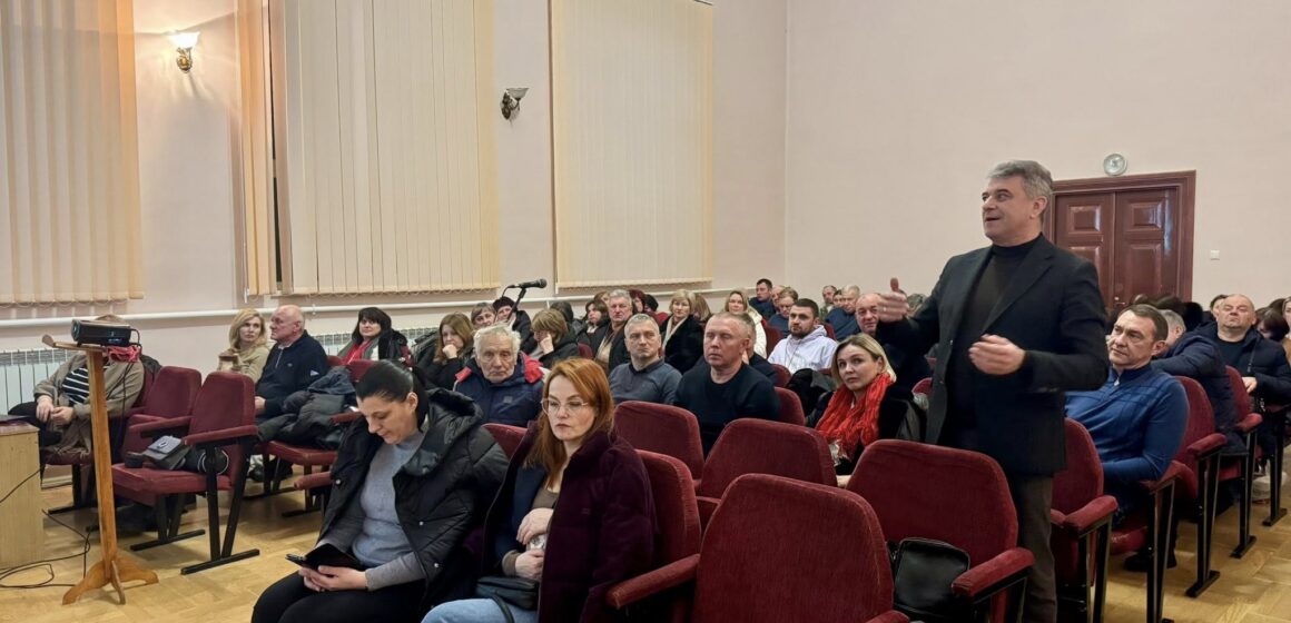Міський голова Бурштина звітував перед громадою