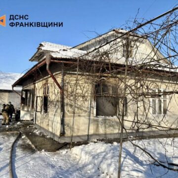 На Коломийщині внаслідок пожежі у будинку загинули двоє людей
