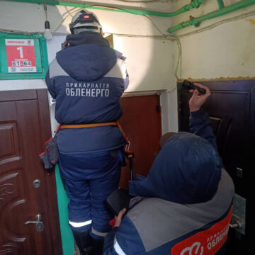 Прикарпатські енергетики відновлювали електропостачання у Києві Прикарпатські енергетики відновлювали електропостачання у Києві