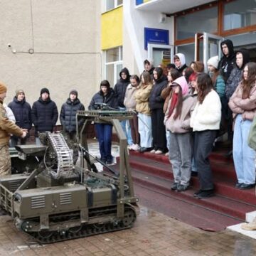 У Тисменицькому ліцеї відбувся «Урок мужності»