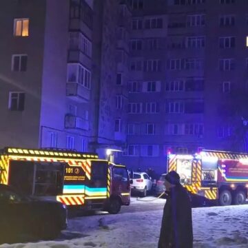 Під час пожежі в багатоповерхівці Калуша загинули двоє людей