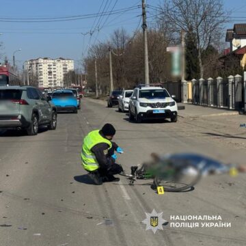 Загинув 73-річний велосипедист: у поліції повідомили подробиці смертельної аварії у Франківську Загинув 73-річний велосипедист: у поліції повідомили подробиці смертельної аварії у Франківську