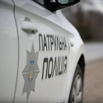 У Франківську склали три протоколи на п’яного водій ВАЗ, який намагався втекти від патрульних