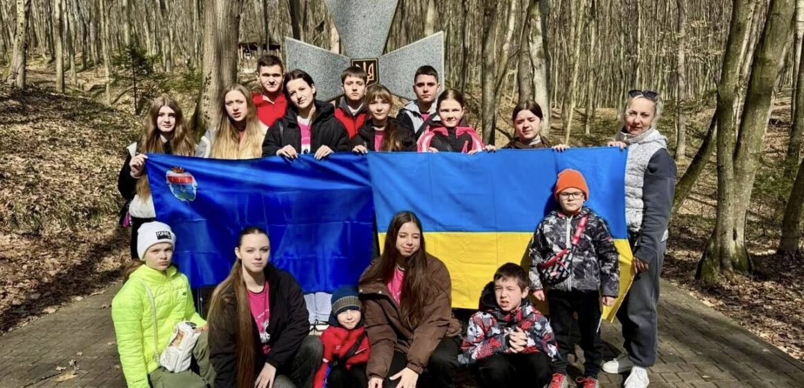 Хресна дорога, театр, екскурсії та активності: як у Калуші відпочивають відпочивають діти з Попасної