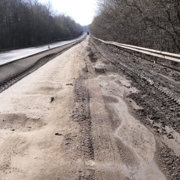 Розпочато ліквідацію аварійної ямковості локальними картами на об’їзній Івано-Франківська дороги Н-09 Мукачево – Львів
