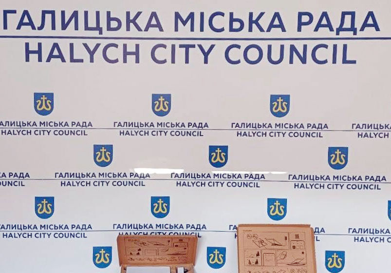 На фронт від Галицької громади передано два старлінки