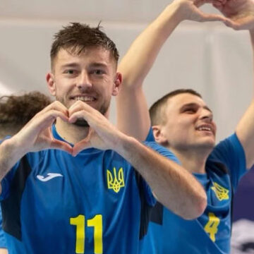 Збірна України вийшла у фінал чемпіонату Європи з футзалу для спортсменів з порушенням слуху Збірна України вийшла у фінал чемпіонату Європи з футзалу для спортсменів з порушенням слуху