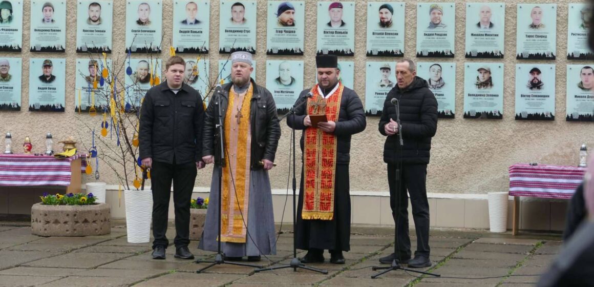 У Калуші відкрили меморіальні дошки п’ятьом полеглим захисникам У Калуші відкрили меморіальні дошки п’ятьом полеглим захисникам