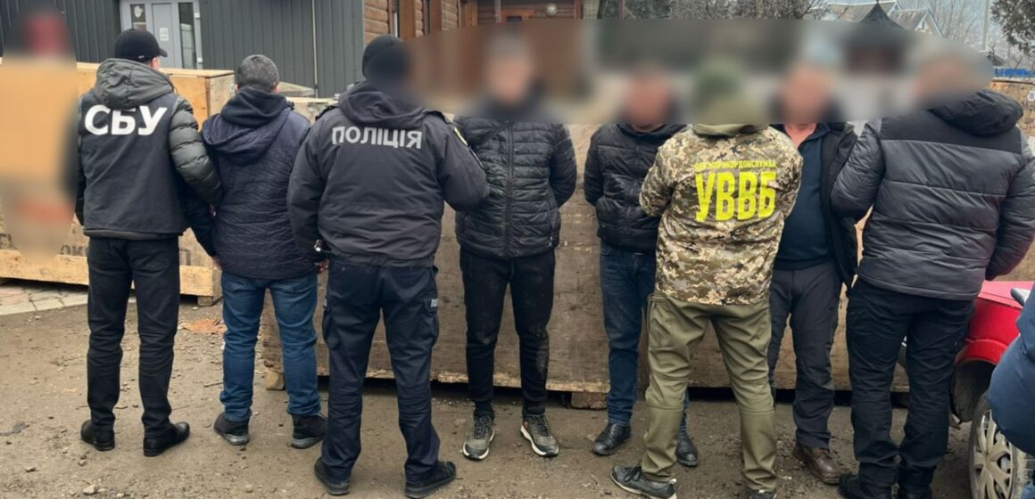 Багатодітний прикарпатець та житель Дніпропетровщини організували бізнес на “ухилянтах”: справу скеровано до суду