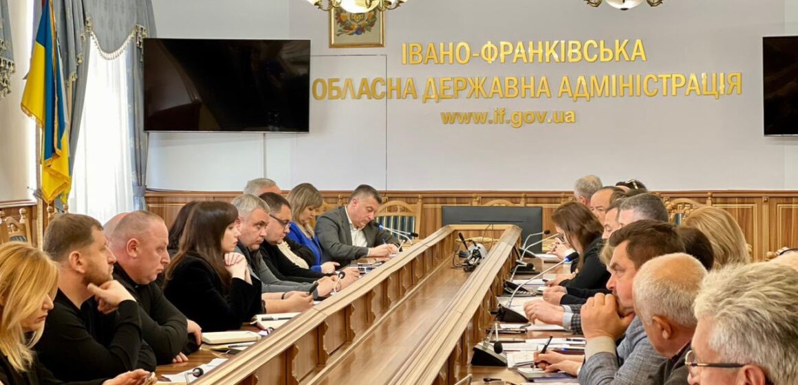 Серед ключових питань – стан доріг: в ОДА обговорили актуальні проблеми громад Косівщини