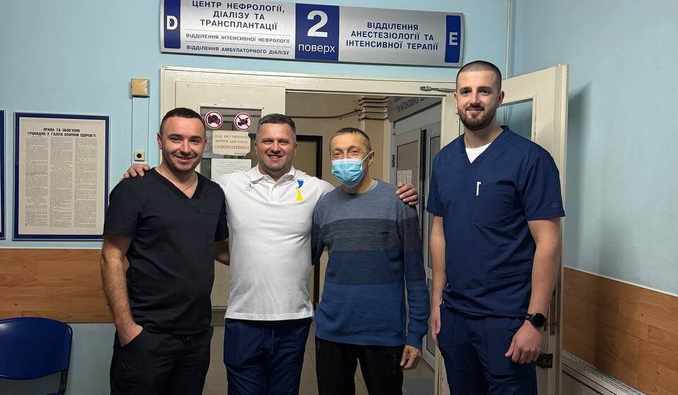 Після 16-ти років діалізу: трансплантація нирки повернула 41-річному прикарпатцю шанс на повноцінне життя