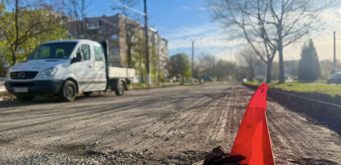 У Калуській громаді триває ремонт доріг: які вулиці у пріоритеті (ФОТО) У Калуській громаді триває ремонт доріг: які вулиці у пріоритеті (ФОТО)