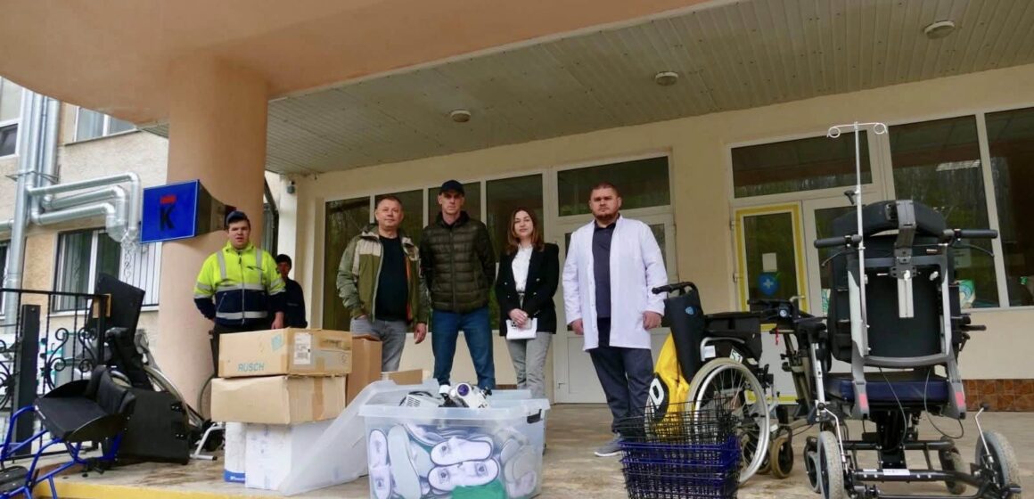 Крісла колісні для адаптивного спорту, спортивні луки та інша допомога надійшла із Бельгії до Калуської громади