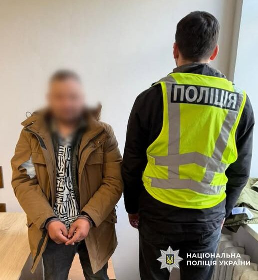 35-річний прикарпатець за 17 тисяч гривень переправляв військовозобов’язаних за кордон