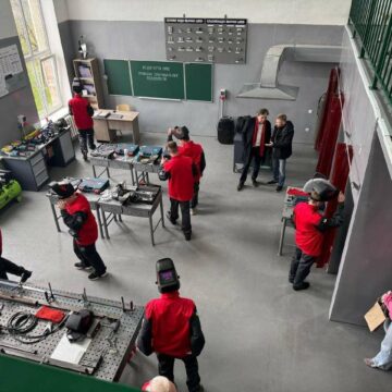 Будівельний ліцей в Івано-Франківську отримав сучасний центр зварювання