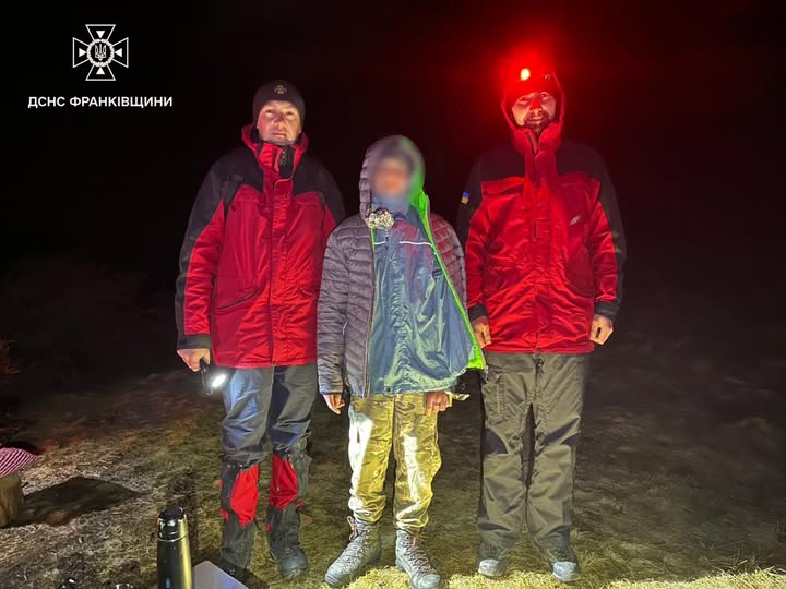 13-річний підліток із Хмельниччини травмувався поблизу Ворохти 13-річний підліток із Хмельниччини травмувався поблизу Ворохти