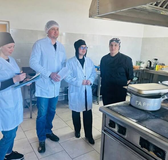 На Прикарпатті у 91 дитсадку та 160 школах виявили порушення у сфері санітарного та епідемічного благополуччя