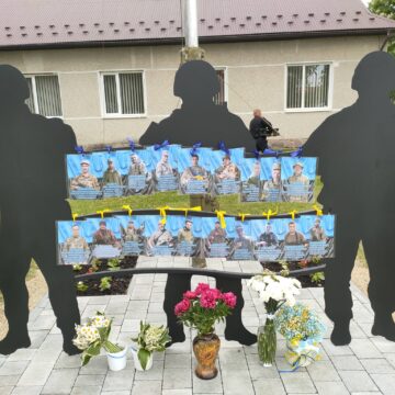 В Переріслянській громаді відкрили Алею Надії для родин безвісти зниклих