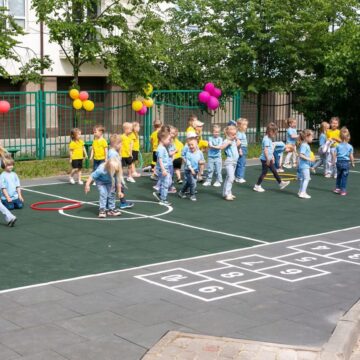 Садок «Котигорошко» в Івано-Франківську отримав сучасний спортивний майданчик