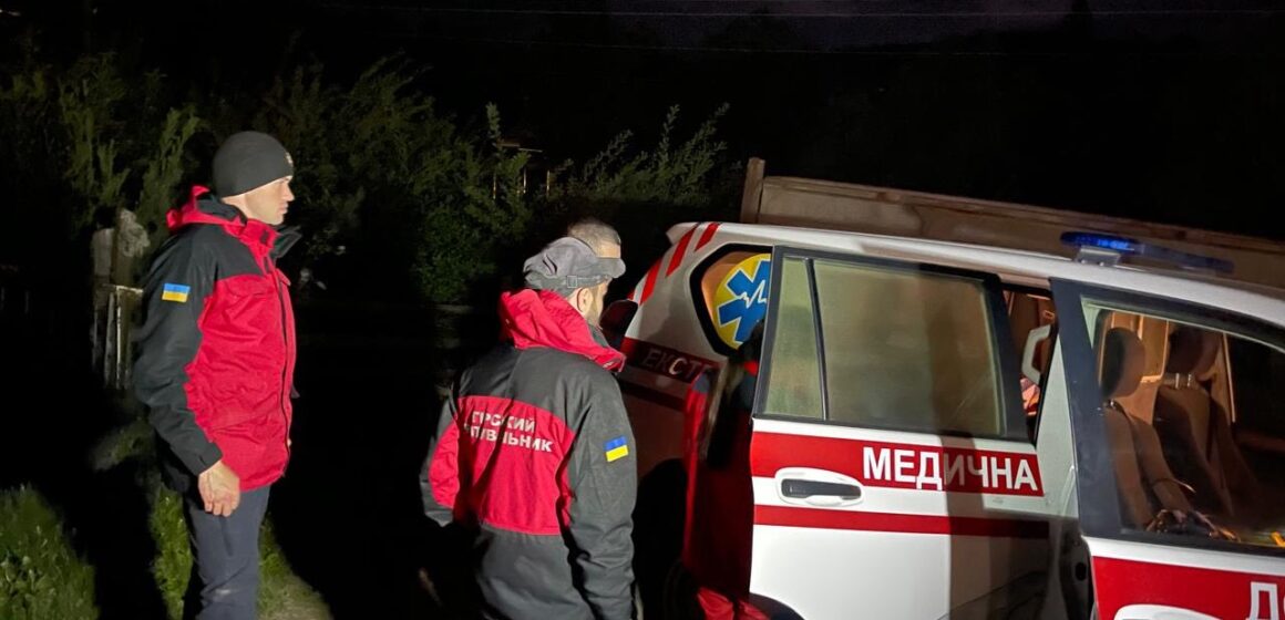 Гірські рятувальники надали допомогу 25-річному мандрівнику з астмою