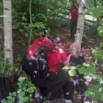 Гірські рятувальники надали допомогу туристу в Карпатах