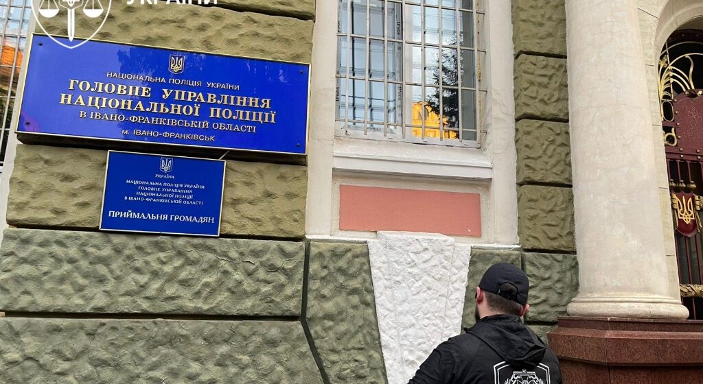 Керівництво поліції Прикарпаття викрито на «кришуванні» порнографії