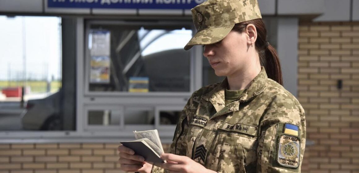 За минулу добу західні кордони України перетнули 73 тисячі осіб