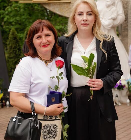 Подяка матерям наших Героїв — жінкам, які виховали мужніх, сильних і відданих синів та дочок України Подяка матерям наших Героїв — жінкам, які виховали мужніх, сильних і відданих синів та дочок України