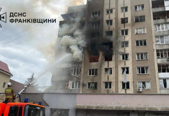 Внаслідок обстрілу ворога постраждали три громади Прикарпаття