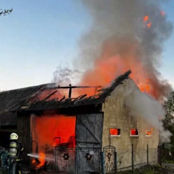 Протягом минулої доби на території області рятувальники ліквідували 23 пожежі, на одній з пожеж виявлено тіло чоловіка