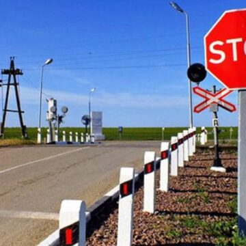 19-21 травня на Прикарпатті перекриють декілька залізничних переїздів. СПИСОК