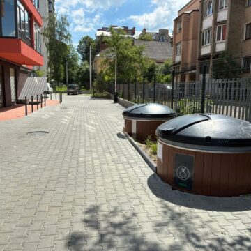 У Франківську забудовників закликають не економити на сміттєвих майданчиках: позитивний приклад на Чорновола (ФОТО) У Франківську забудовників закликають не економити на сміттєвих майданчиках: позитивний приклад на Чорновола (ФОТО)