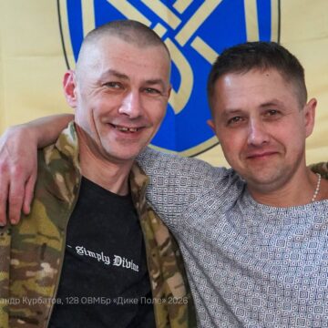 Понад 10 місяців на позиціях: як франківець та луганчанин коригували вогонь в оточенні Понад 10 місяців на позиціях: як франківець та луганчанин коригували вогонь в оточенні