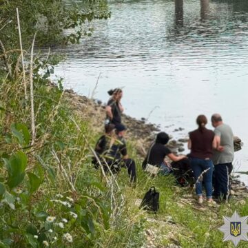 Пошуки 13-річного Сергія Бігуна з Галича закінчилися трагічно — тіло знайшли в Дністрі Пошуки 13-річного Сергія Бігуна з Галича закінчилися трагічно — тіло знайшли в Дністрі