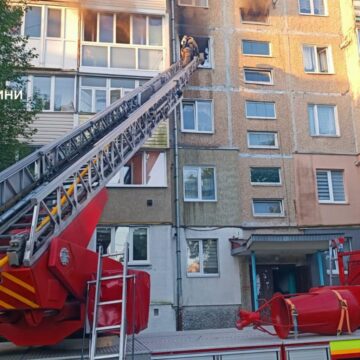 В Івано-Франківську та Калуші горіли житлові будинки: подробиці від ДСНС В Івано-Франківську та Калуші горіли житлові будинки: подробиці від ДСНС