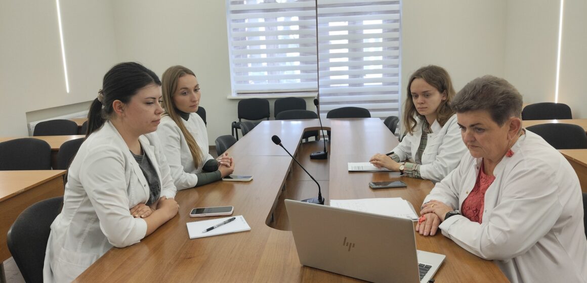 У п’яти громадах Прикарпаття працюватимуть мобільні бригади з вакцинації дітей проти кору