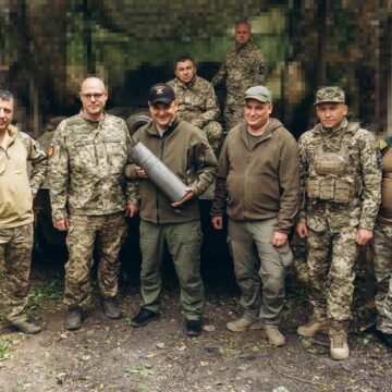 Від Франківська до передової: мер відвідав бригади на Сході і передав дрони