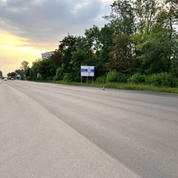 На Прикарпатті тривають дорожні роботи на кількох трасах — повний перелік ділянок