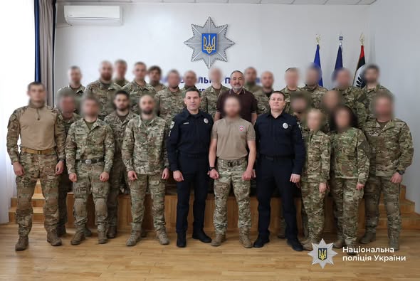 Начальник поліції Прикарпаття відзначив бійців КОРДу з нагоди 10-річчя створення підрозділу Начальник поліції Прикарпаття відзначив бійців КОРДу з нагоди 10-річчя створення підрозділу