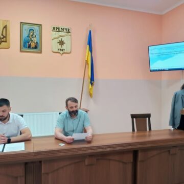 Яремчанська міськрада виділила гроші на ремонт мосту, доріг та церков